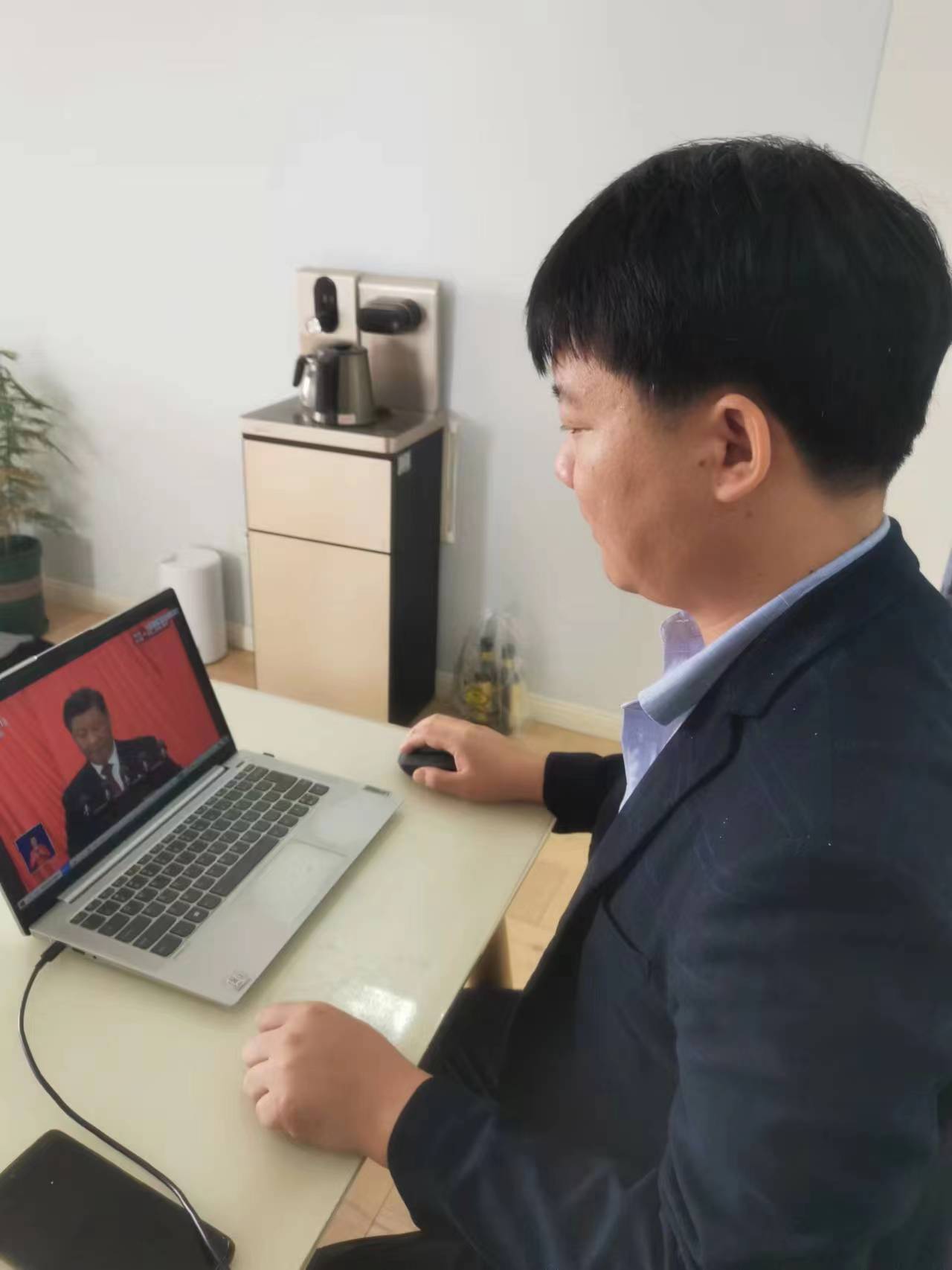 教工二支部1.jpg